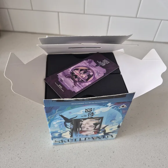 Skullpanda SECRET The Dreaming Butterfly, The Mirage Series - Picture 6 of 7